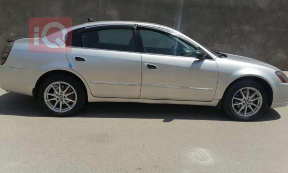 نيسان ألتيما